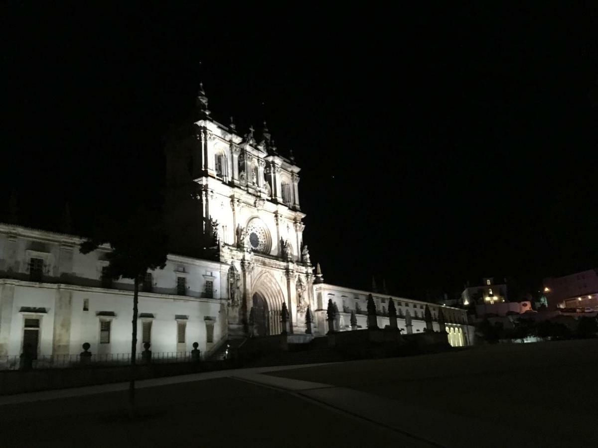 Apartamento Alcobaca Bagian luar foto